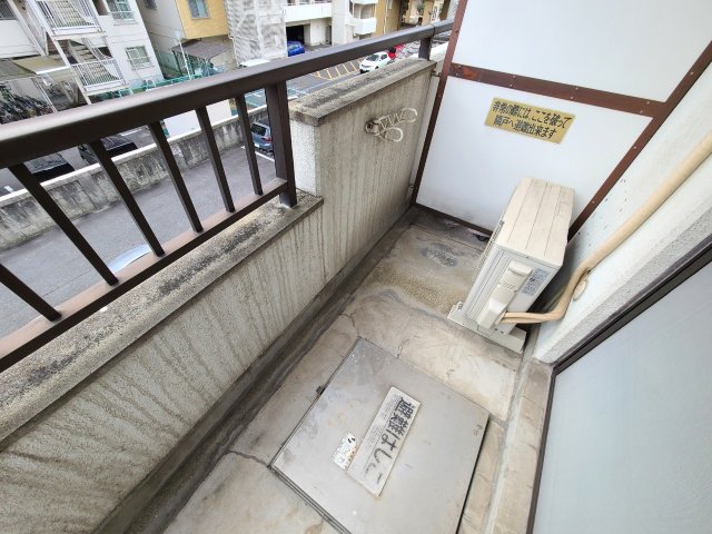 バルコニー　メゾンパール泉