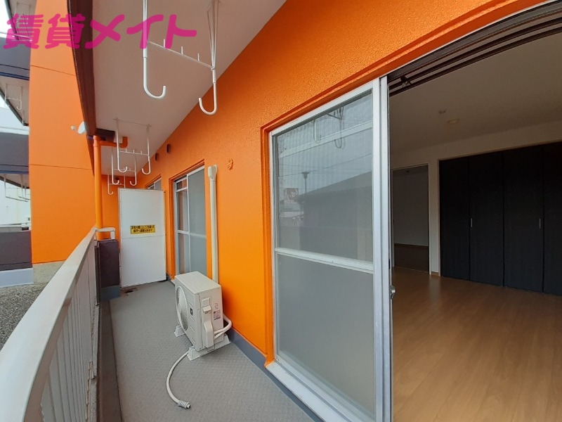 バルコニー　バルコニー