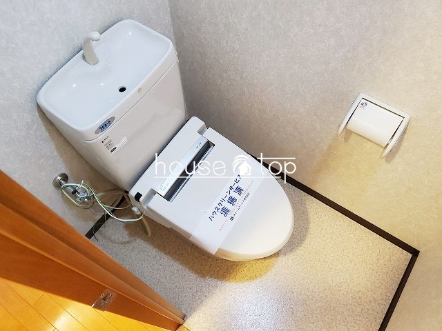 トイレ　ウォシュレット完備