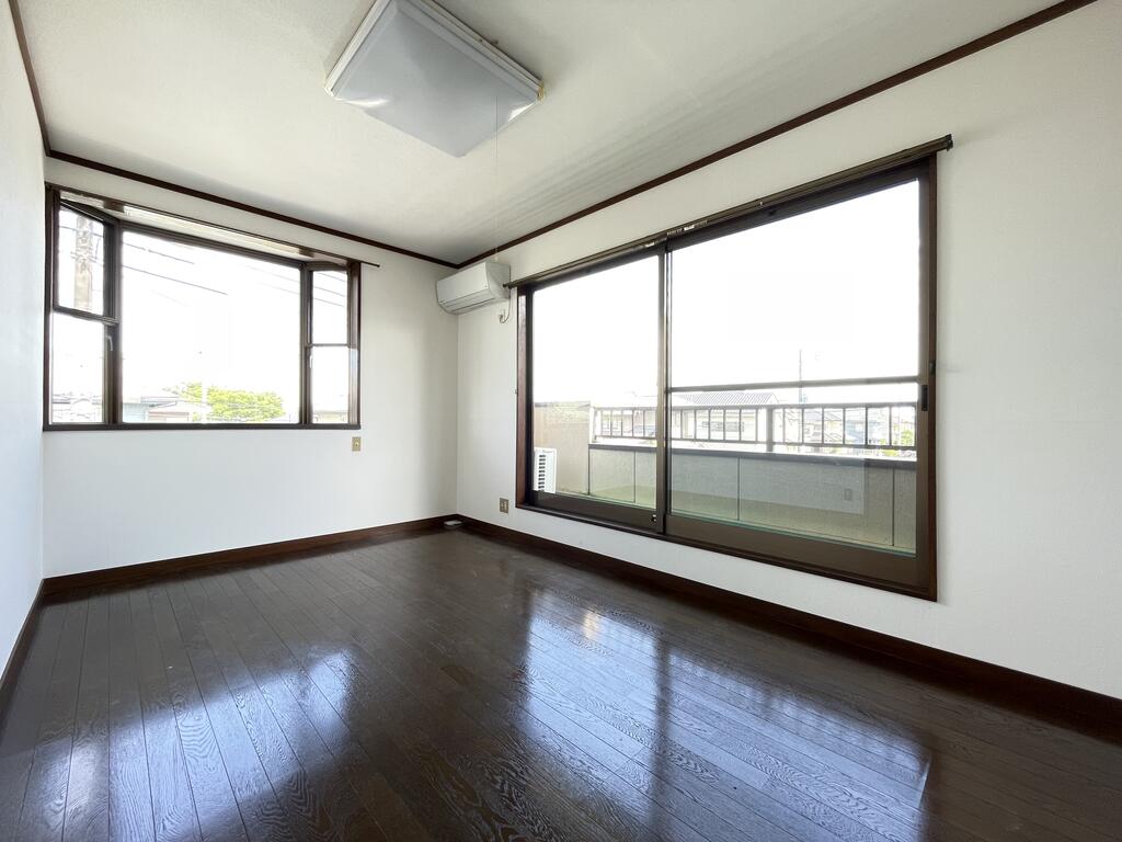 鶴が谷町貸住宅の内装写真