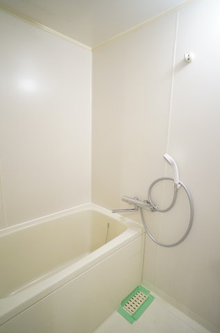 バス・シャワールーム　お風呂です