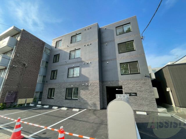 建物外観　札幌市白石区本郷通５「ラグジースペース本郷通南」