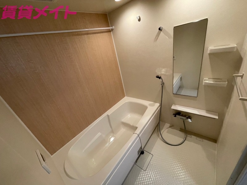 バス・シャワールーム　別部屋参考写真です