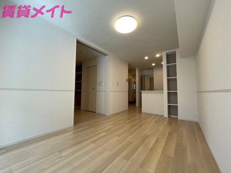 居室・リビング　別部屋参考写真です