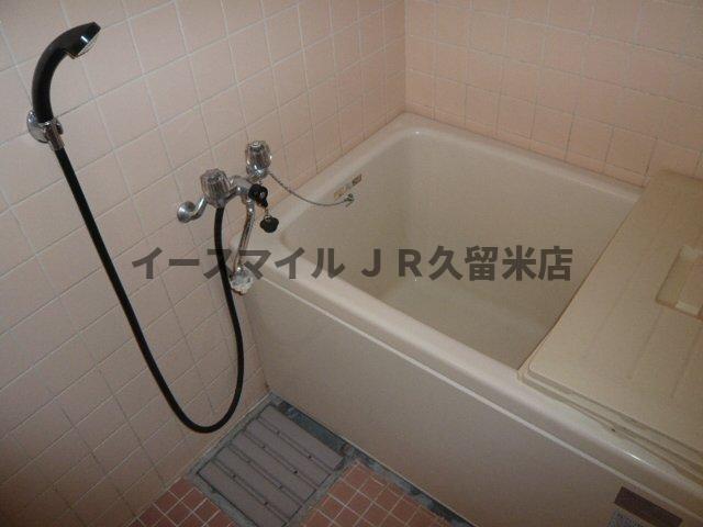 バス・シャワールーム　お風呂で日々の疲れを落としましょう