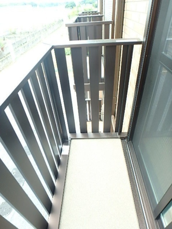 バルコニー　図面と現状に相違がある場合には現状を優先