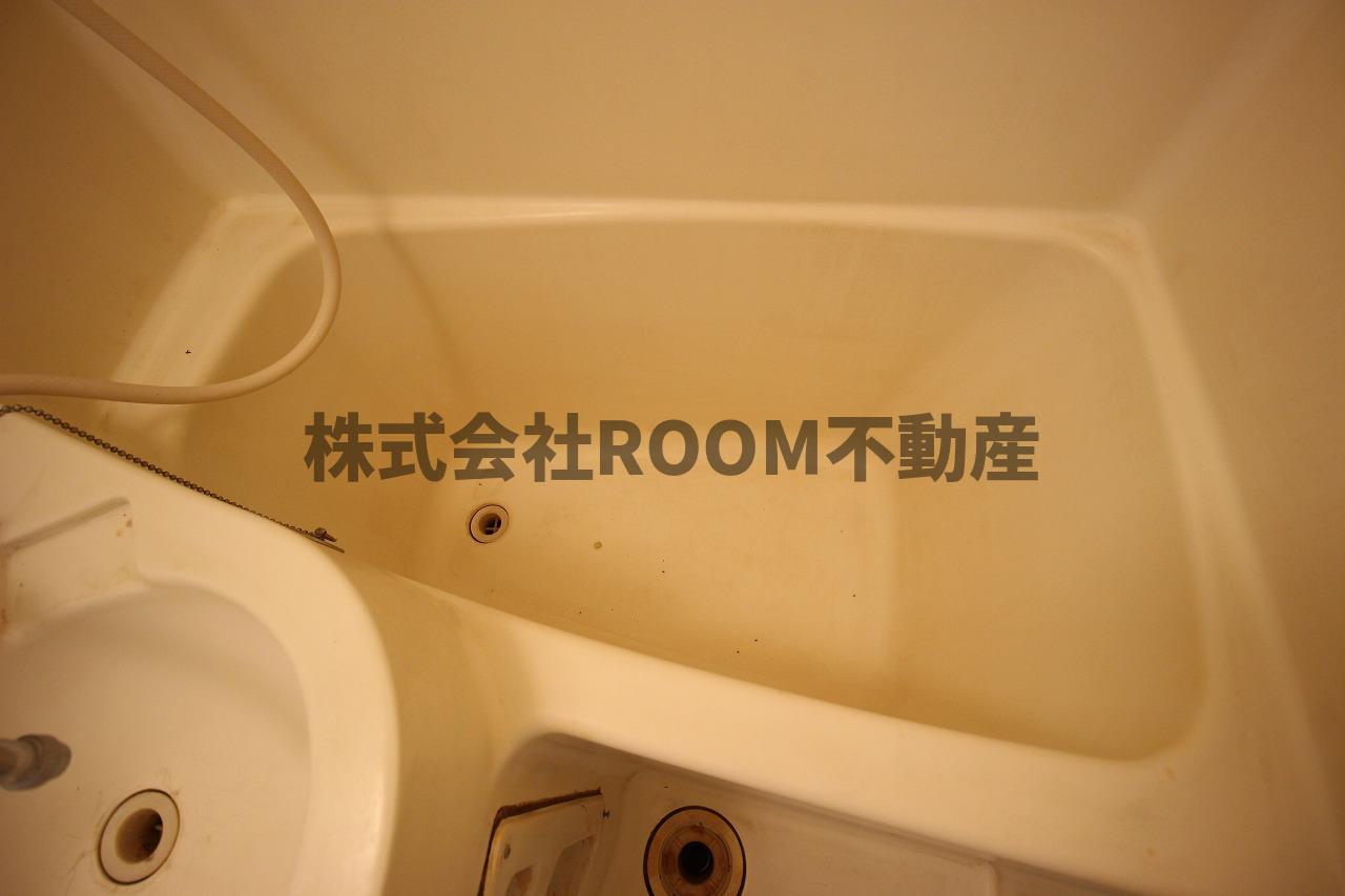 バス・シャワールーム　落ち着いた空間のお風呂です