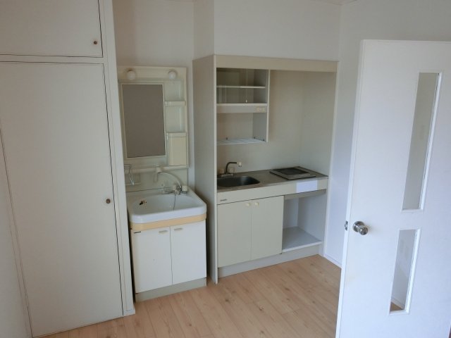 キッチン　【即日案内可能】現地待ち合わせでも対応可能です。お部屋を気に