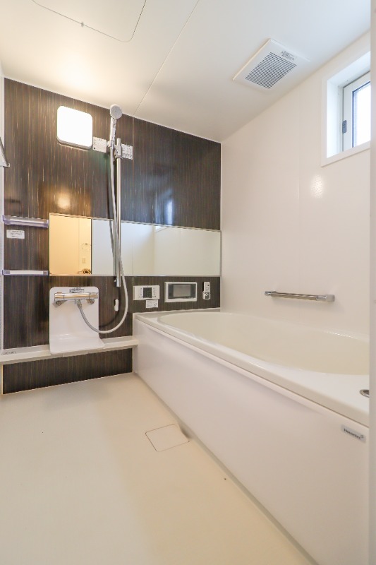 バス・シャワールーム　図面と現状に相違がある場合には現状を優先