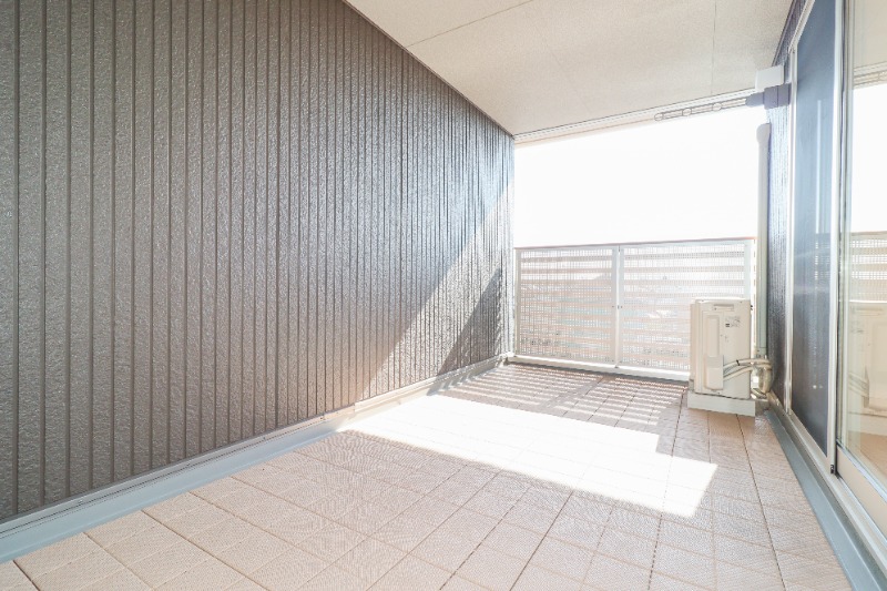 バルコニー　図面と現状に相違がある場合には現状を優先