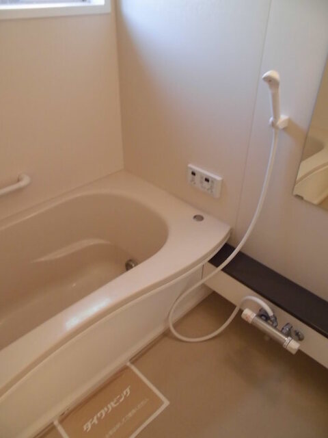 バス・シャワールーム　１０１バス