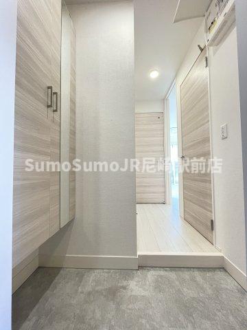 玄関　落ち着いた玄関です