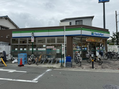 コンビニ　ファミリーマート 井高野駅前店（コンビニ）まで2802m