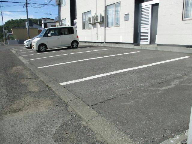 駐車場　駐車場