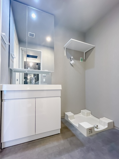 洗面設備　※写真は同タイプ住戸です。