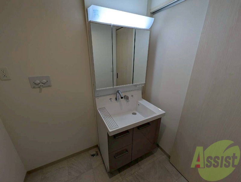 洗面設備　シャンプードレッサーで身支度もラクラクです！