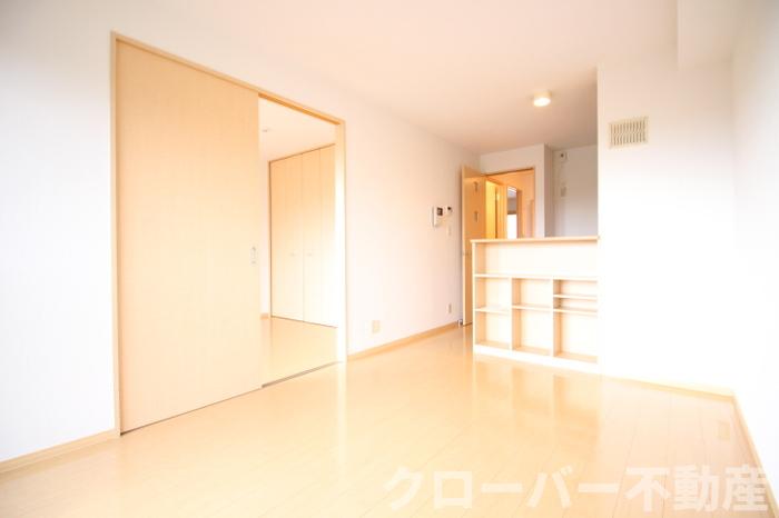 居室・リビング　対面キッチン