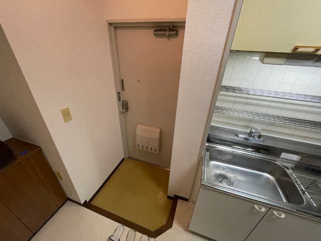 玄関　５０２号室のお部屋です。