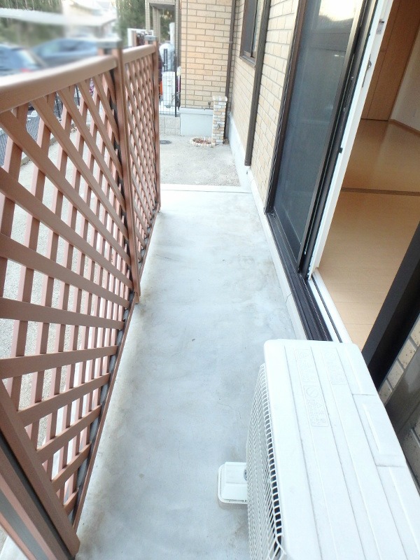 バルコニー　図面と現状に相違がある場合には現状を優先