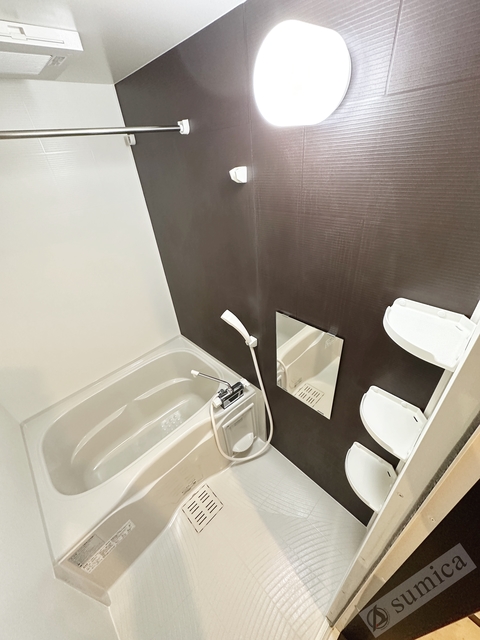 バス・シャワールーム　浴室暖房乾燥機付きバスルームです♪