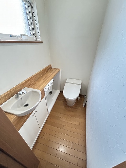 トイレ　トイレ