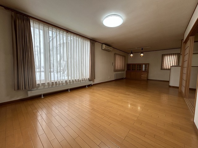 居室・リビング　リビング１