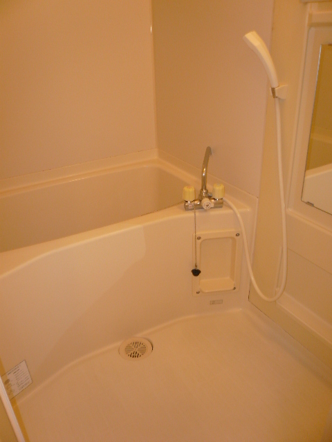 バス・シャワールーム　バスルームです♪