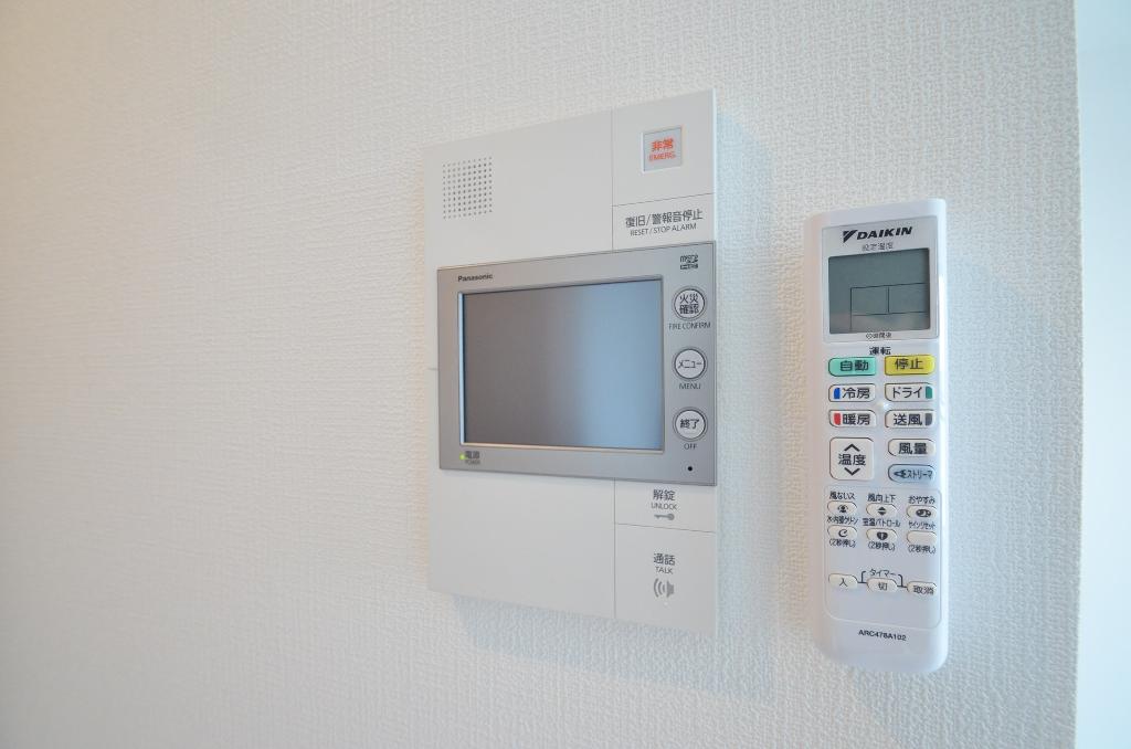 セキュリティ　カメラ付インターホン