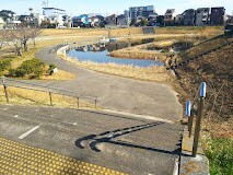 公園　谷塚治水緑地（公園）まで1411m