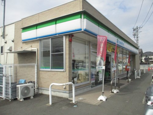 コンビニ　ファミリーマート　岐阜下奈良店（コンビニ）まで327m