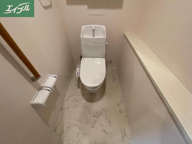 トイレ　シャワー付トイレ