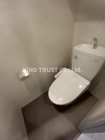 トイレ　落ち着いたトイレです