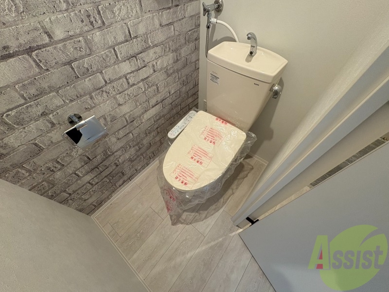 トイレ　シャワートイレになっているので快適です！