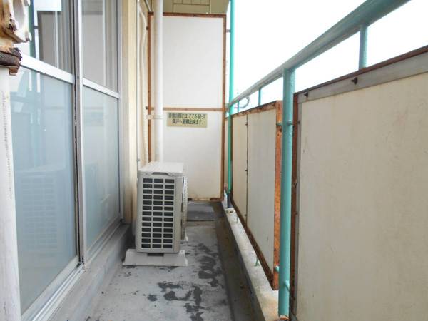 バルコニー　モデルルームの写真です