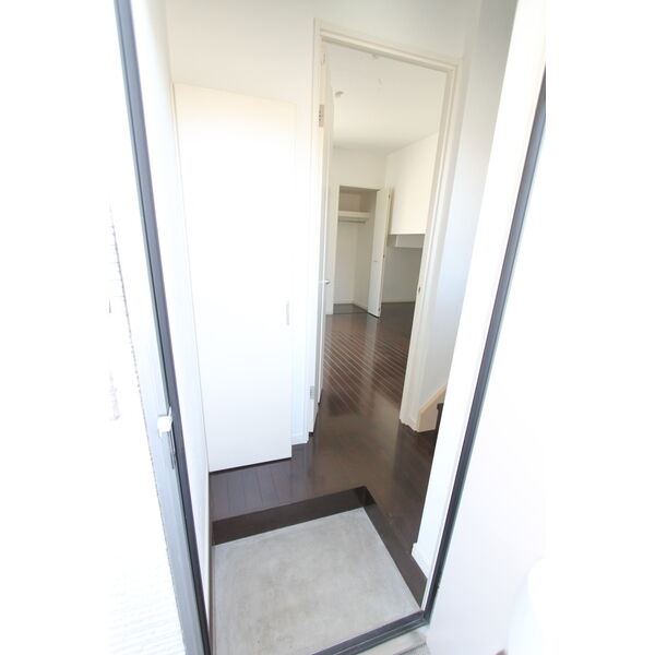 玄関　※イメージ