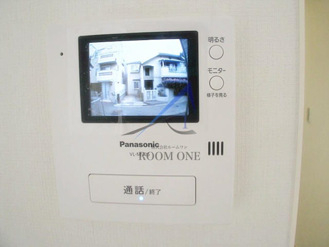 セキュリティ　モニター付きインターホンです。