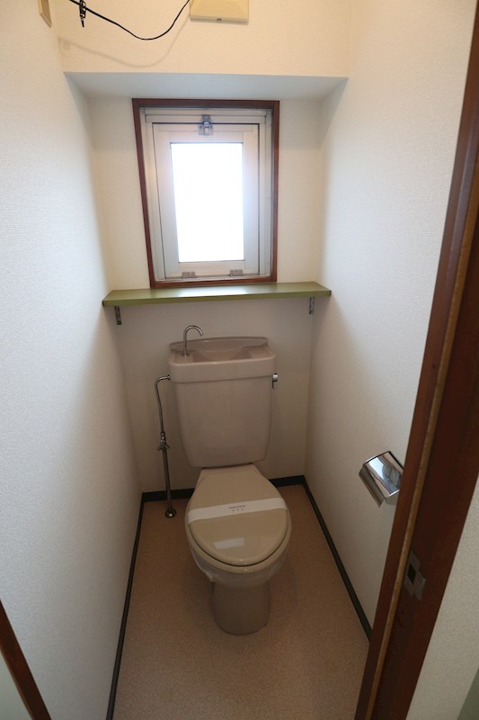 トイレ　別部屋写真