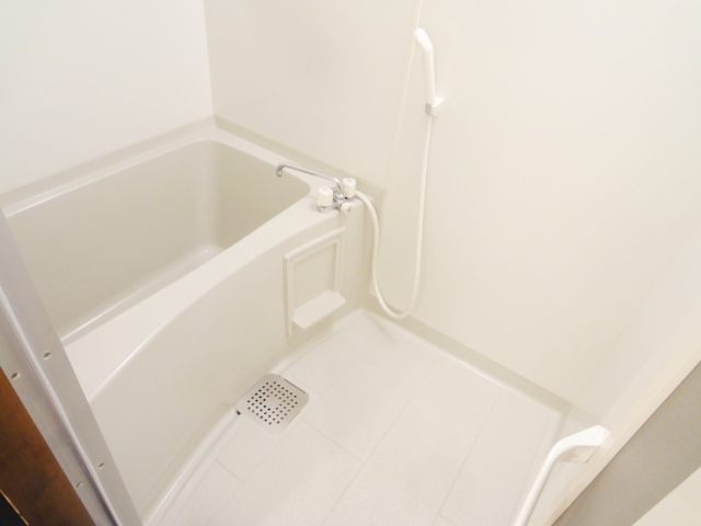 バス・シャワールーム　同物件別号室