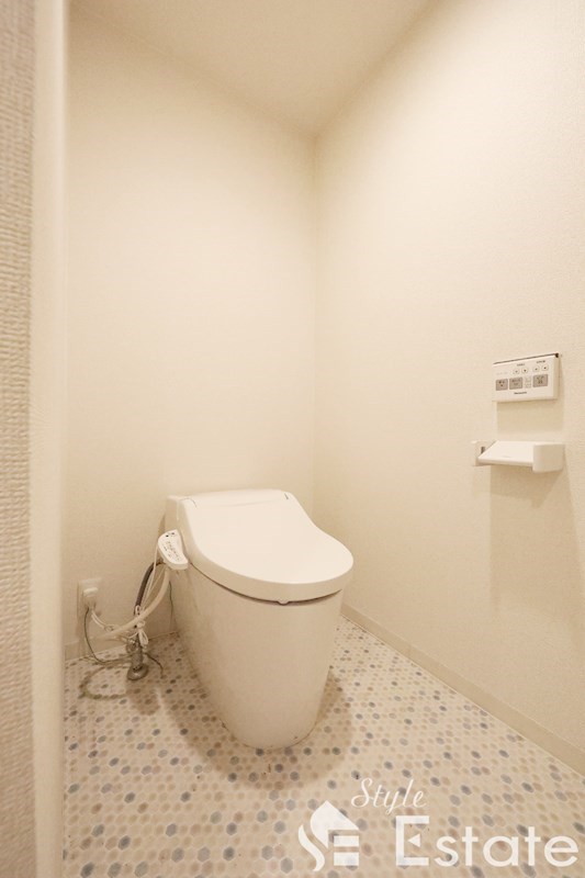 トイレ　シャワートイレ