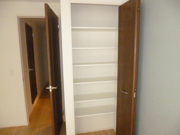 その他設備　棚