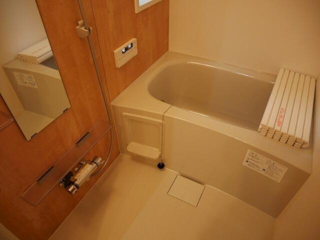 バス・シャワールーム　?