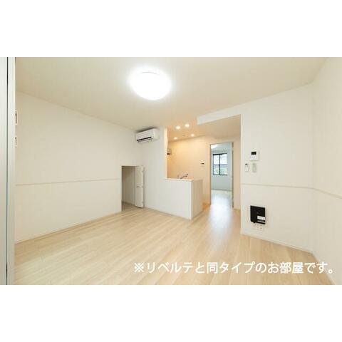 居室・リビング　同仕様