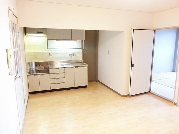 居室・リビング　広々としたリビング！