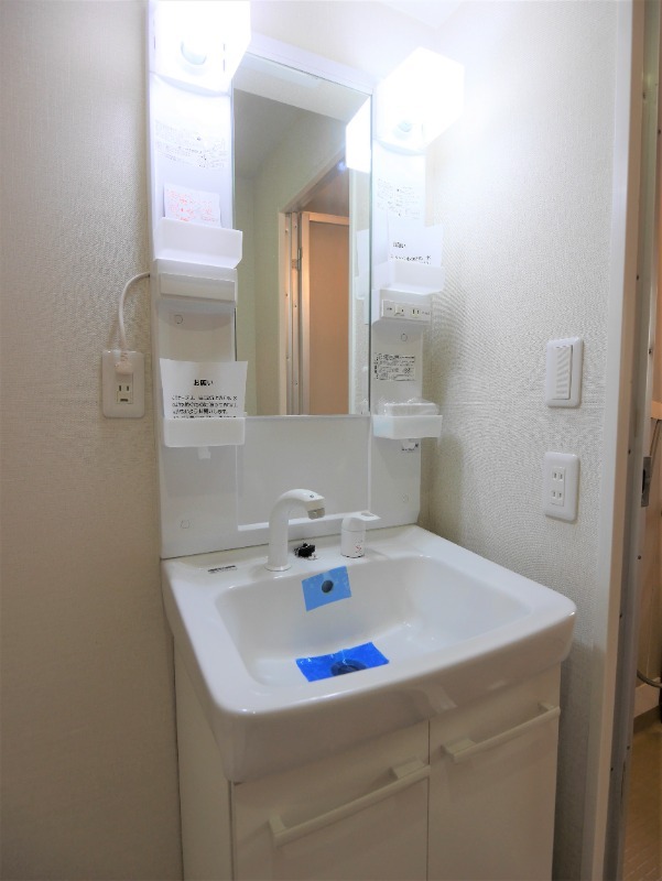 洗面設備　使いやすい洗面所です