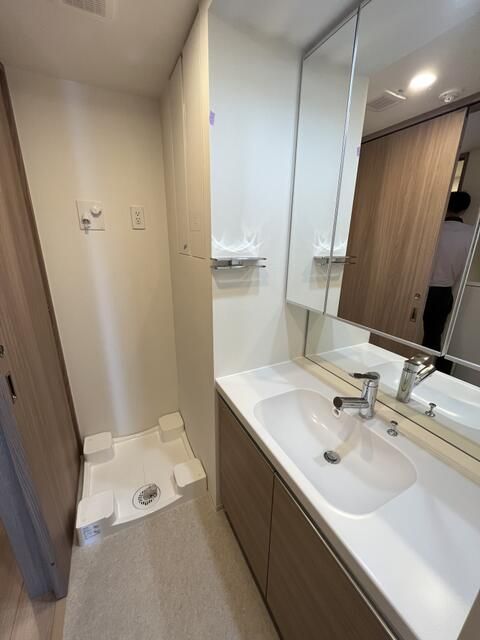 洗面設備　コンパクトで使いやすい洗面所