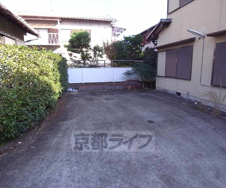 駐車場　お車はこちらに。