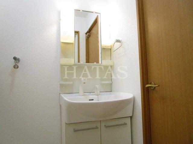 洗面設備　同物件別部屋です。