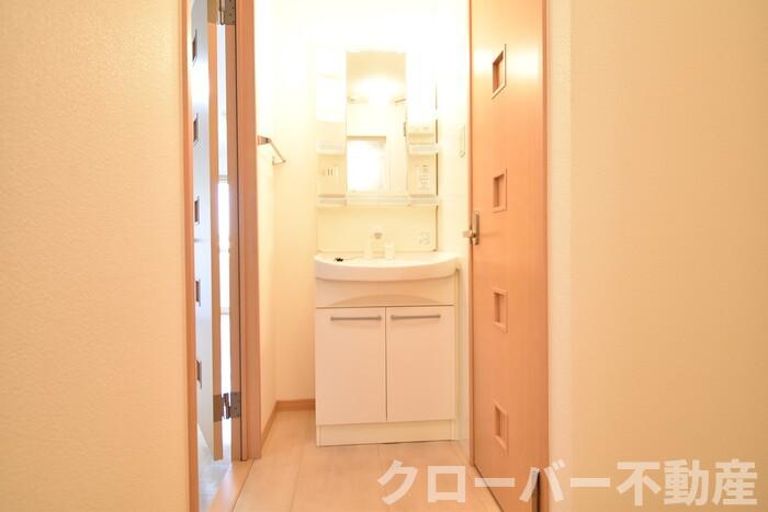 洗面設備　洗髪洗面化粧台