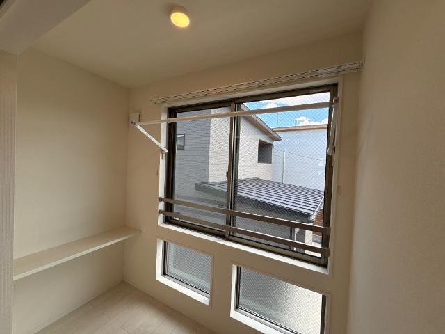 バルコニー　室内（イメージ）