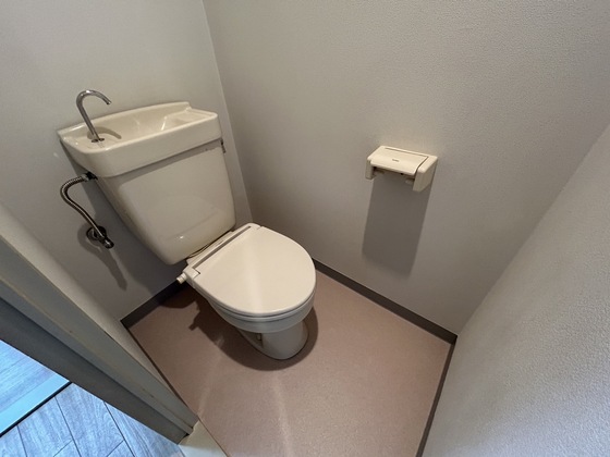 トイレ　※別部屋の写真です